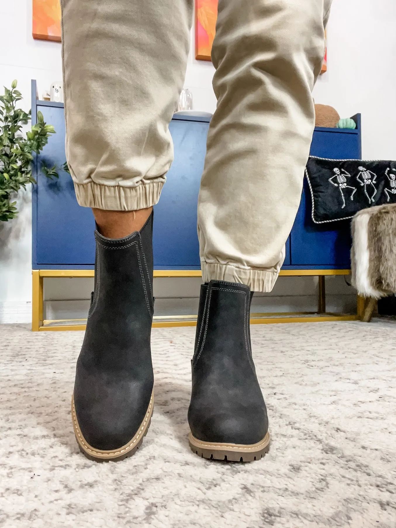Doohickey Corky's Boots in Black (7-11)