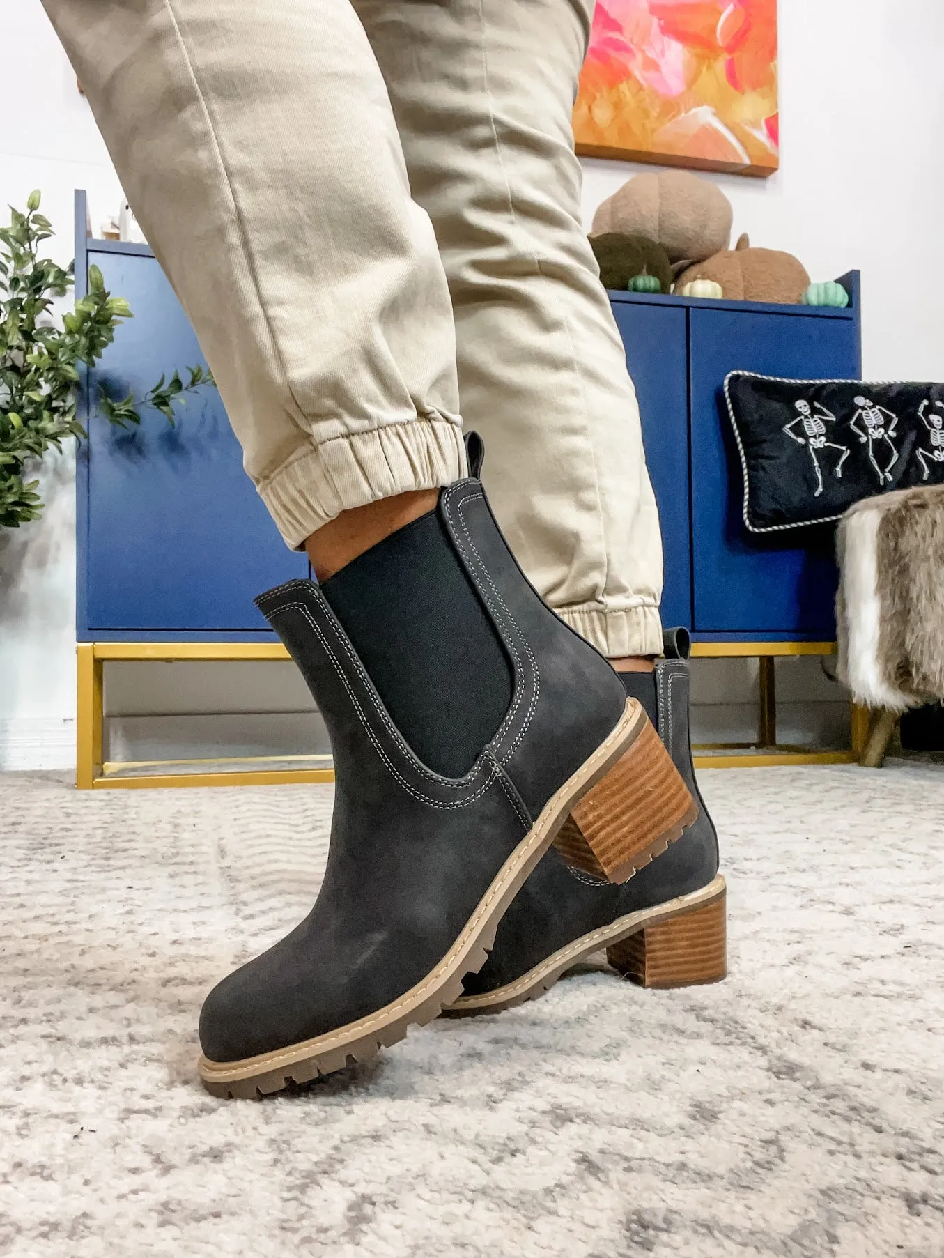 Doohickey Corky's Boots in Black (7-11)