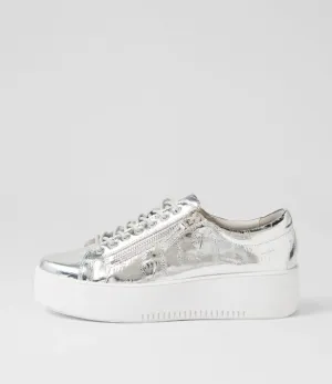 WOLFIE SNEAKER