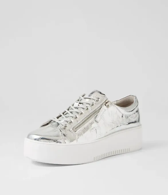 WOLFIE SNEAKER