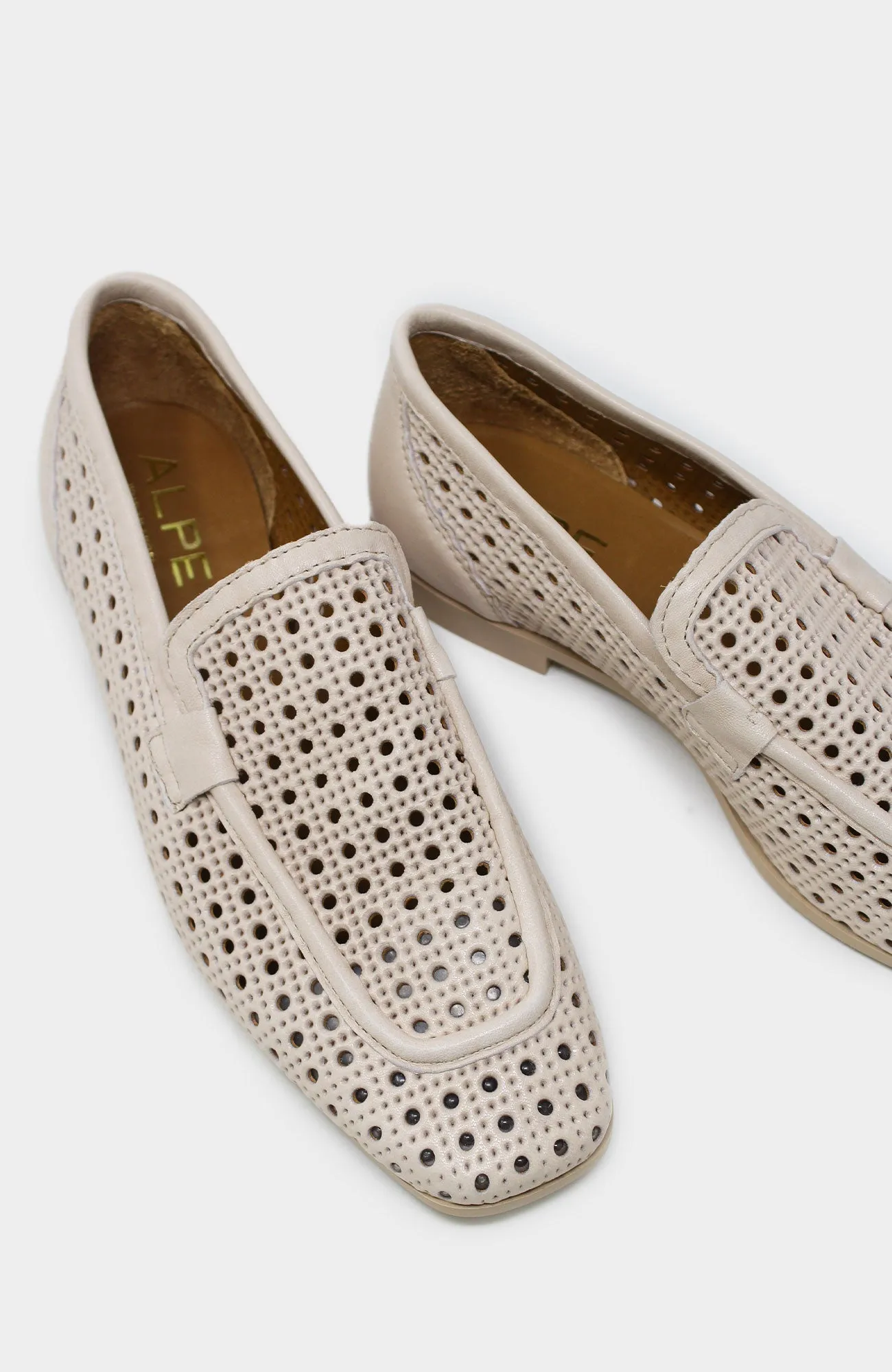 Zoe Loafers | Beige